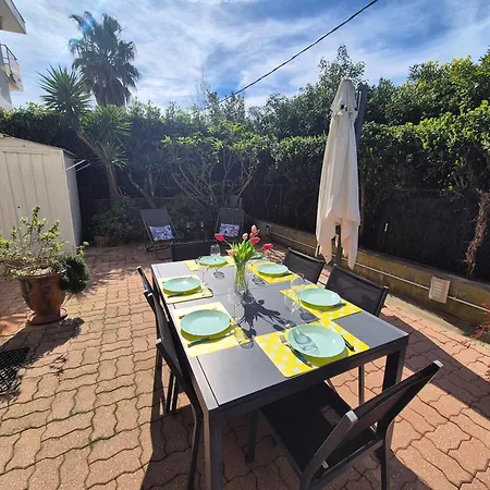 Bel Avec Jardin à Seulement 50 M De La Et De Sanary.climatisation Appartement Six-Fours-les-Plages