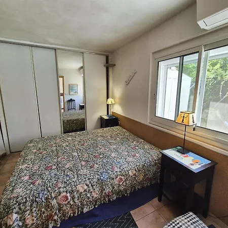 Bel Avec Jardin A Seulement 50 M De La Et De Sanary, Climatise, 6 Couchages * Six-Fours-les-Plages